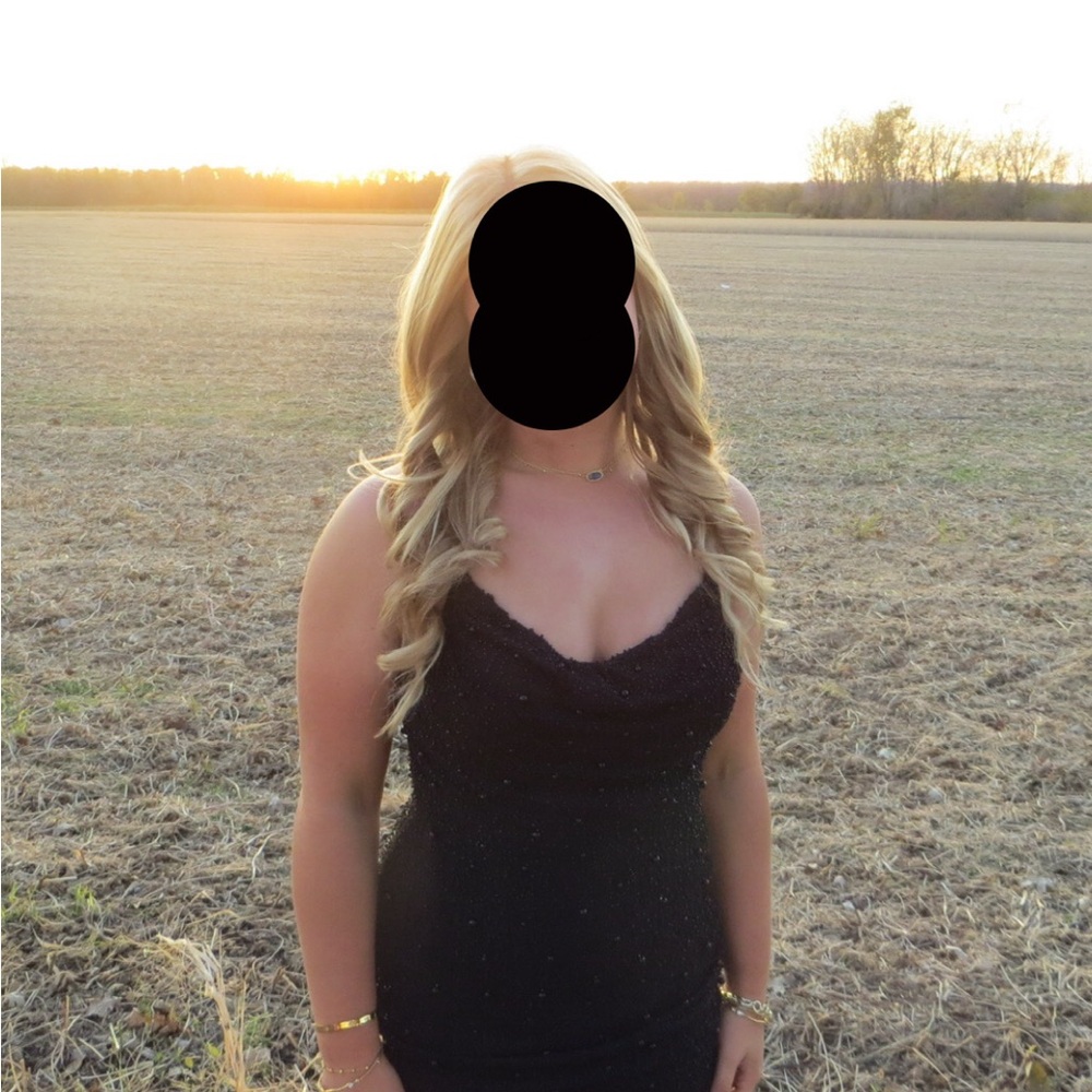 Elegant Black Sleeveless Dress